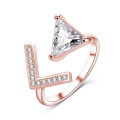 Простые женщины розовое золото треугольник открытие кольцо с бриллиантом (CRI1023)